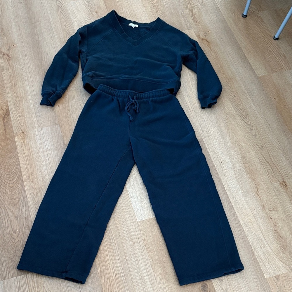 ZSupply Women's Navy Blue Sweatshirt and Pants Set